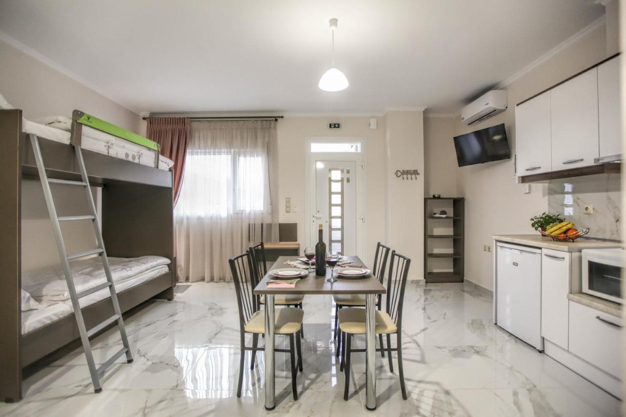 Del Sol #2 Meteora Luxurious Family Suites 칼람파카 외부 사진